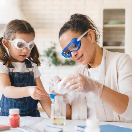 اليوم العالمي للفتاة في مجال العلوم