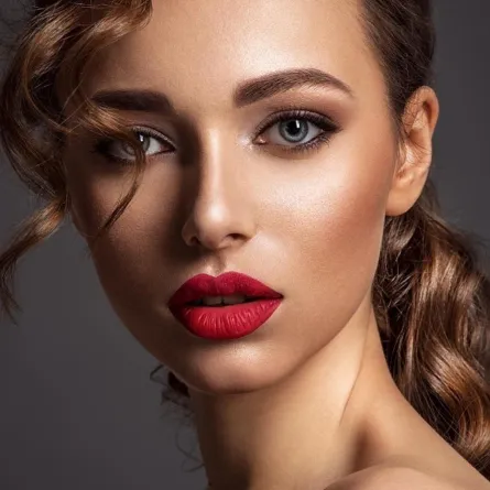 أجمل ألوان أحمر الشفاه لعروس صيف 2022