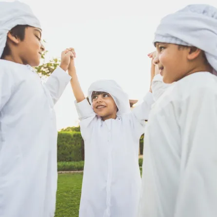 صورة أطفال يلعبون