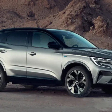 رينو اوسترال 2022