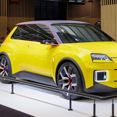 رينو 5 2022 الكهربائية