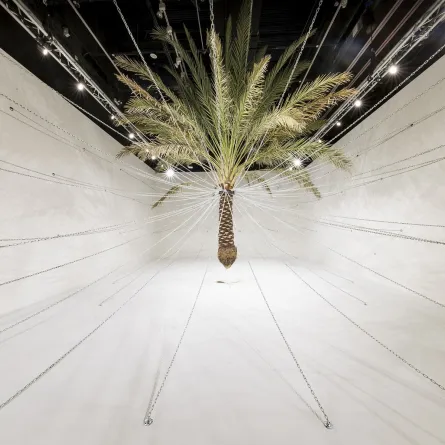 كريستوفر جوشوا بنتون - العالم كان حديقتي 2021 - الصورة مقدمة من فن أبوظبي