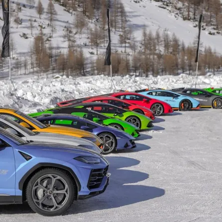 لامبورغيني استعراض في جبال الألب الايطالية