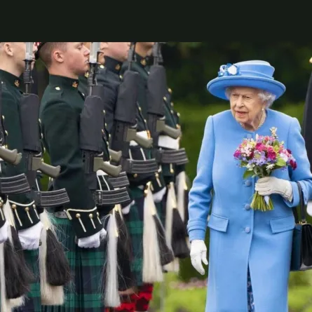 الملكة إليزابيث - الصورة من حساب دوق ودوقة كامبريدج على إنستغرام