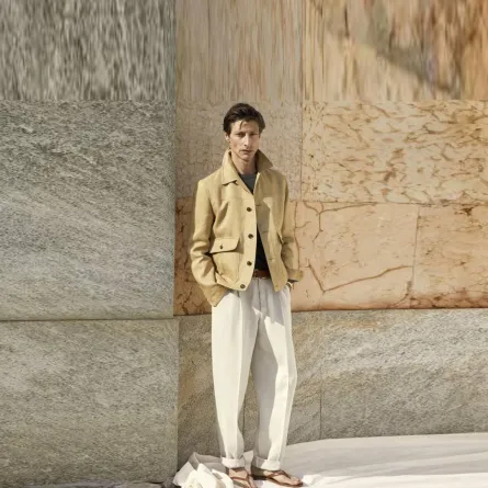 جاكيت باللون الأصفر الباستيل من بريوني Brioni