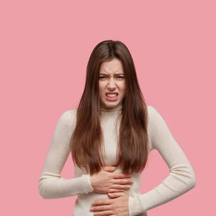 علاج التسمم الغذائي في المنزل بطرق فاعلة