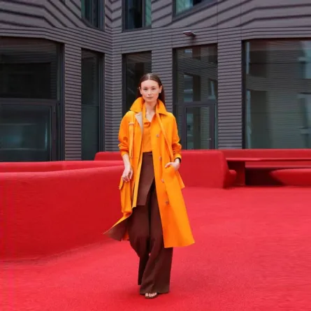 موديلات سراويل قماش بقصّة الأرجل العريضة من أكريس  Akris