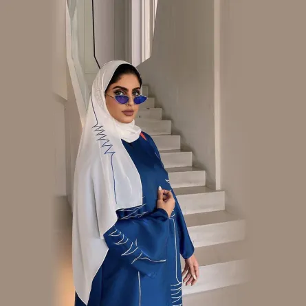 راف العتيبي بالعباية المطرزة