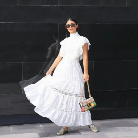 إطلالات باللون الأبيض من وحي ديما الأسدي