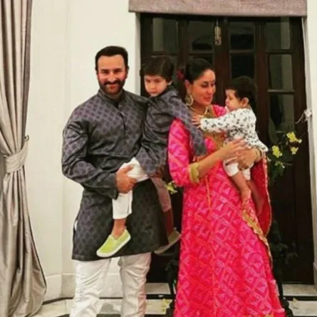 كارينا كابور وسيف علي خان مع أبنائهما- الصورة من موقع bollywoodshaadis