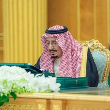 خادم الحرمين الشريفين يرأس جلسة مجلس الوزراء - الصورة من "واس"