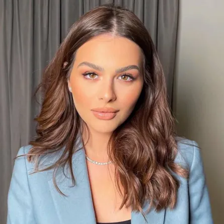 الفنانة هنادي مهنا - صورة من حسابها الرسمي على " انستجرام "