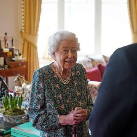 الملكة إليزابيث