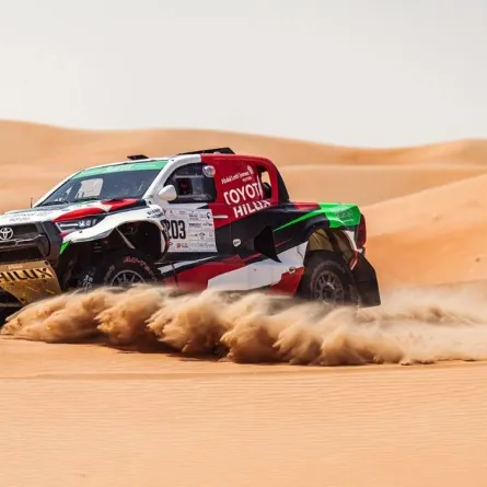  يزيد الراجحي في المرحلة الأولى من رالي أبوظبي الصحراوي