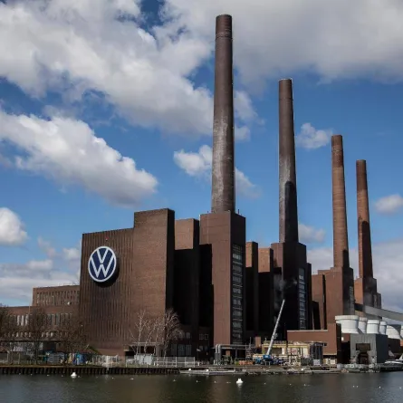 فولكس فاجن تدفع المليارات لتأسيس مصنع خاص بالسيارات الكهربائية