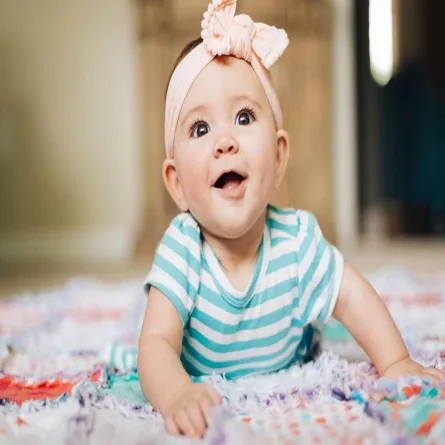 صورة لطفل في عامه الأول 