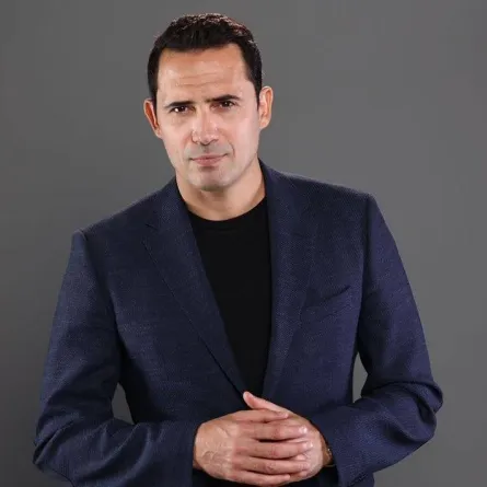 الفنان ظافر العابدين - صورة من حسابه على " انستغرام"