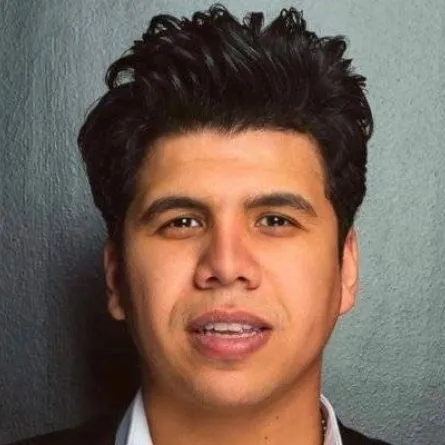 عمر كمال - الصورة من حسابه على فيسبوك