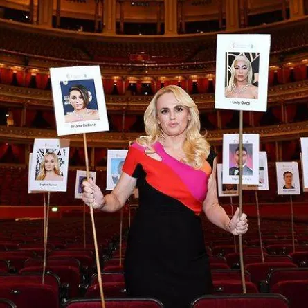 ريبيل ويلسون تستضيف حفل توزيع جوائز البافتا- الصورة من حساب BAFTA على إنستغرام