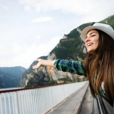 ​  توفير شواحن الهاتف المحمول  ​