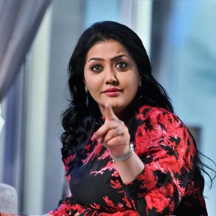 الفنانة فاطمة الحوسني - صورة من صفحتها على انستغرام 