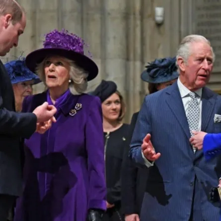 الأمير تشارلز مع أفراد العائلةالمالكة في خدمة يوم الكومنزلث- الصورة من موقع Royal Central