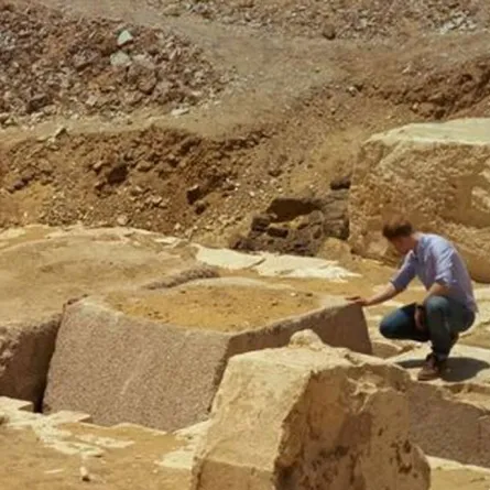 يحير علماء الآثار.. اكتشاف هرم حديثًا وبداخله مفاجئة