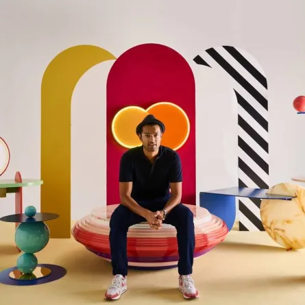 سيدارث مينون، المؤسّس والمدير الإبداعي  