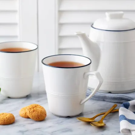 قواعد في إتيكيت تقديم المشروبات الدافئة 