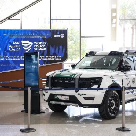 تدشين دوريات غياث في القمة العالمية الشرطية - الصورة من حساب شرطة دبي