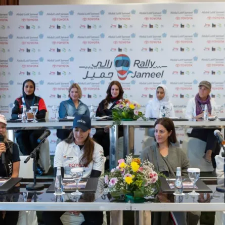 انطلاق ’رالي جميل‘ الملاحي الأول من نوعه للنساء بالسعودية