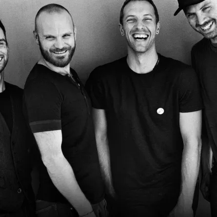 كولدبلاي - الصورة من حساب الفرقة على إنستغرام