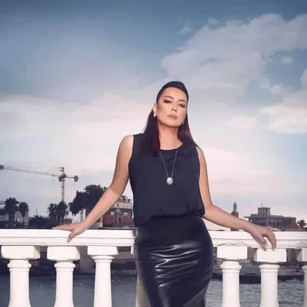 شكران مرتجى - الصورة من صفحتها الرسمية على الفيس بوك