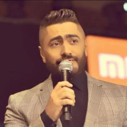 الفنان تامر حسني - الصورة من صفحته الرسمية على موقع " فيسبوك "