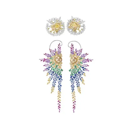 أقراط أذن بالتصميم العنقودي لإطلالات رمضان