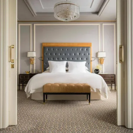 إقامة مرفهة في أشهر فنادق مدينة جاكرتا الاندونيسية