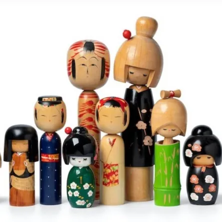 دُمى يابانية