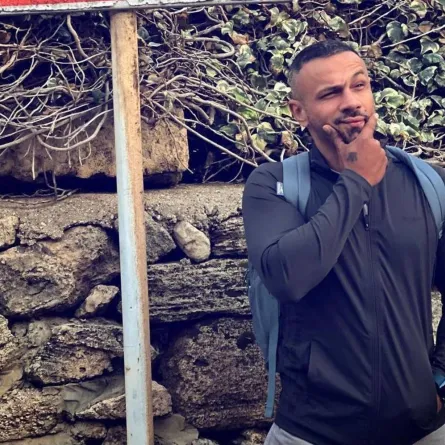 الفنان محمد عطية - صورة من صفحته الرسمية على موقع " انستغرام "