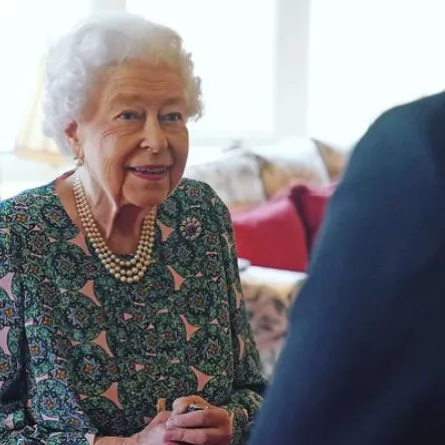 الملكة إليزابيث - الصورة من حساب العائلة الملكية البريطانية على إنستغرام