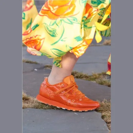 أحذية رياضية من عروض 2022 للمرأة من كوللينا سترادا  Collina Strada