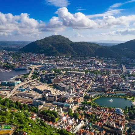 متعة السياحة في بيرغن ثاني أكبر مدينة في النرويج