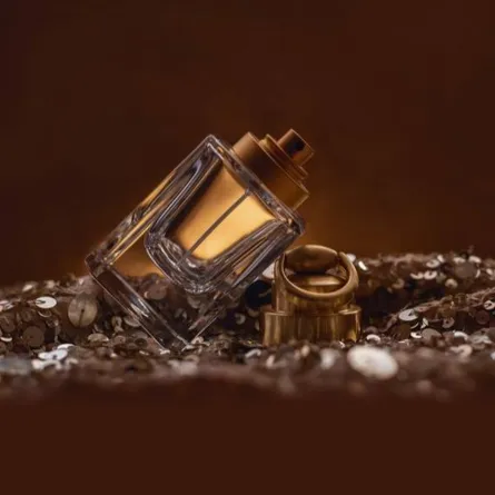 عطور مستوحاة من الأحجار الكريمة