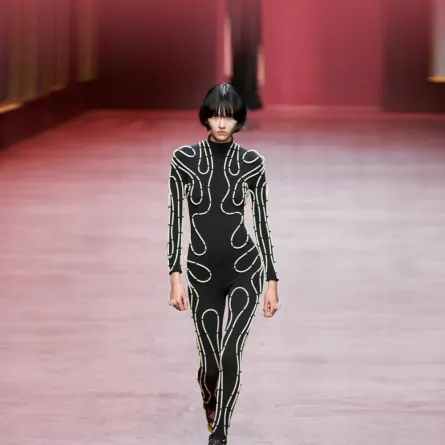 جمبسوت ملتصق بالجسم من ديور 