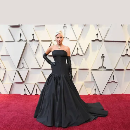 ليدي غاغا - الصورة من موقع Esquire ME