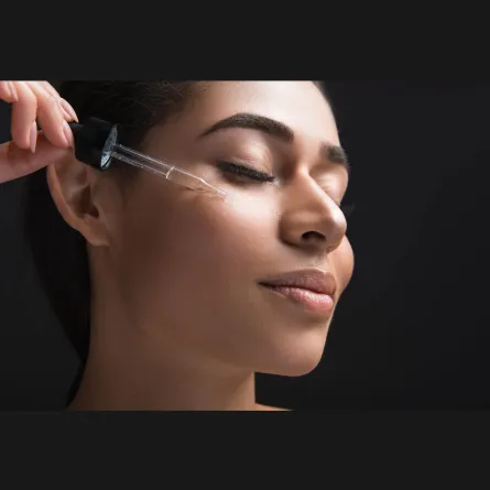 أحماض ألفا هيدروكسي لبشرة أكثر إشرقاً ونقاء