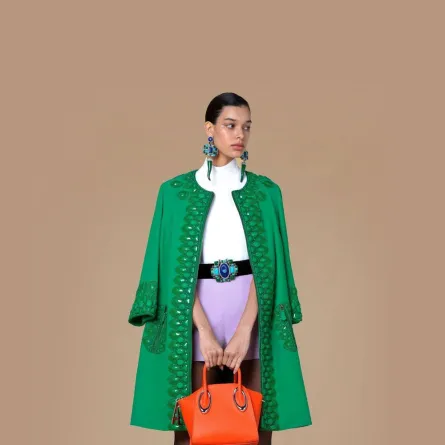 سترة باللون الأخضر الزمردي من أندروا جي ان Andrew GN 