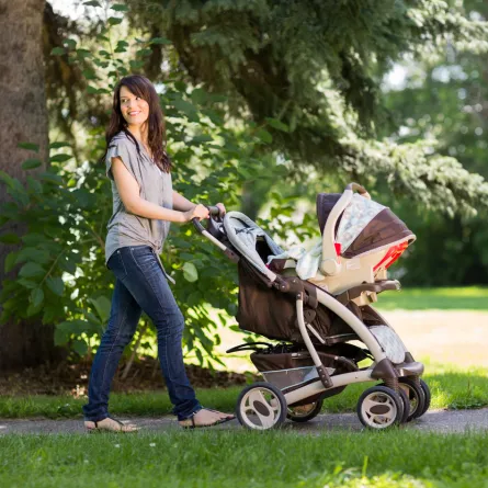 نزهة مع المولود