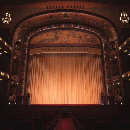 الاحتفال باليوم العالمي للمسرح