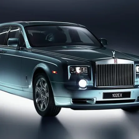 رولز رويس تحيل طرازين للتقاعد عام 2023
