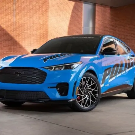 موستانج ماخ اي جي تي كهربائية رباعية الدفع